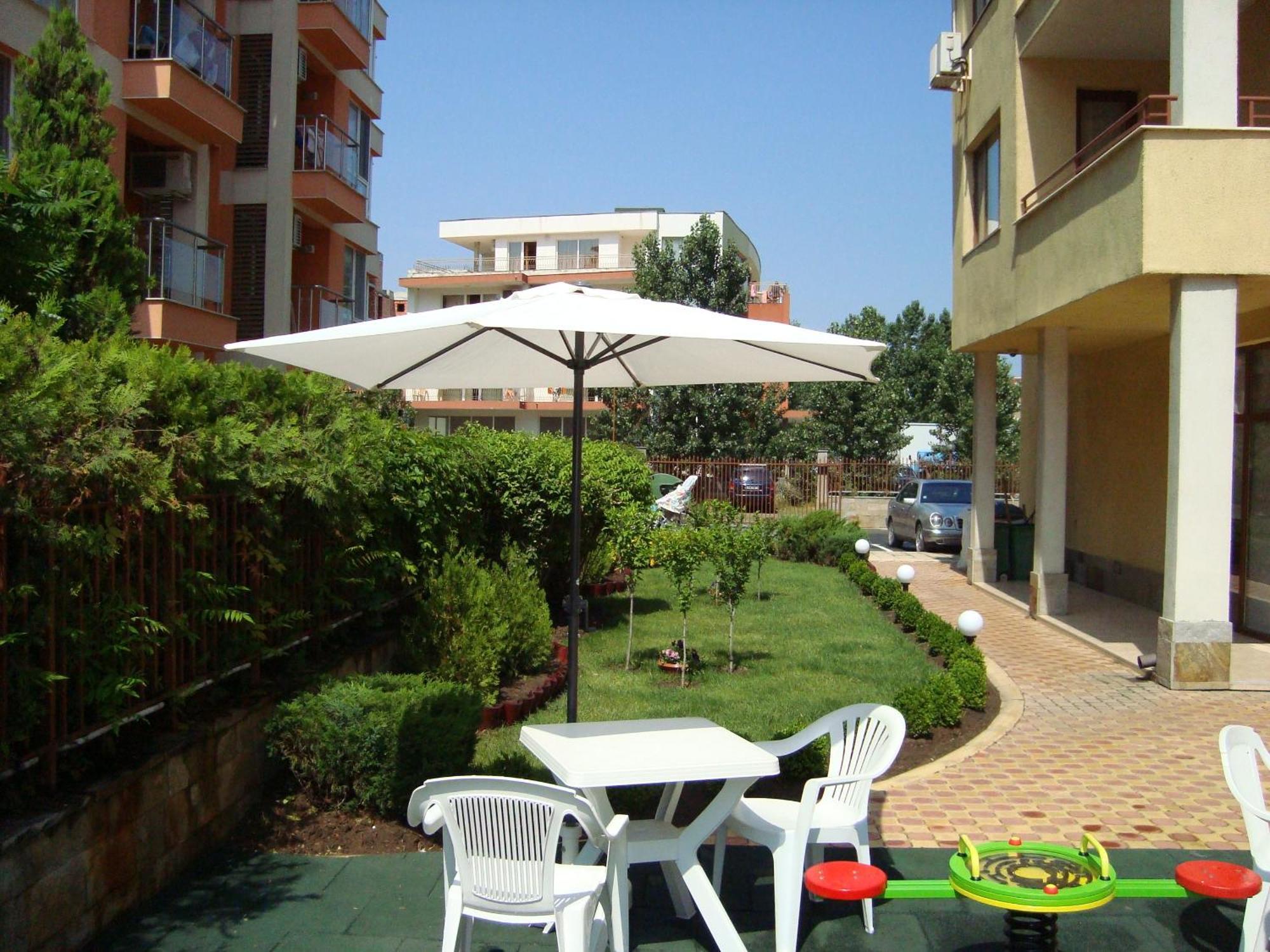 Complex Sunny Dreams Aparthotel Slăntjev Brjag Exteriör bild